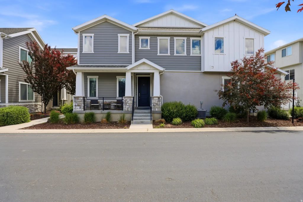 15225 S Reins Way W, Bluffdale