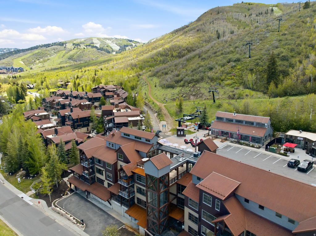 1825 Three Kings Dr 703, Park City