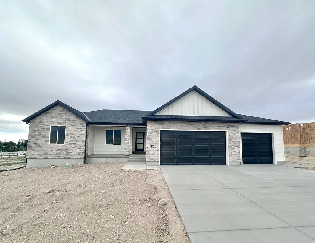 144 S Freedom Way 220, Grantsville