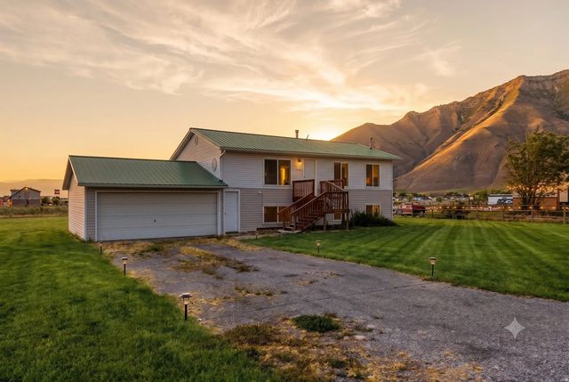 1613 E Sunset S, Lake Point
