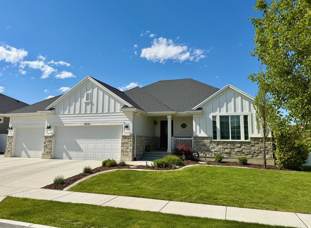 3472 W 2550 N, Lehi