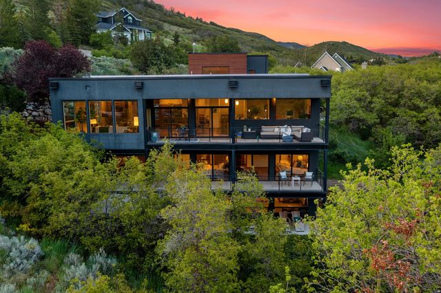 5632 E Pioneer Fork Rd, Salt Lake City