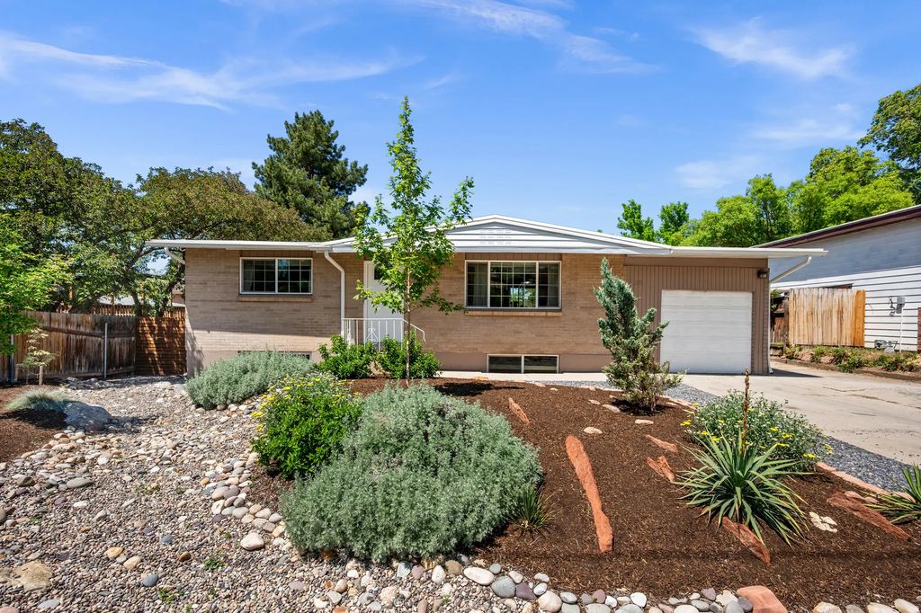 1575 E 8600 S, Sandy