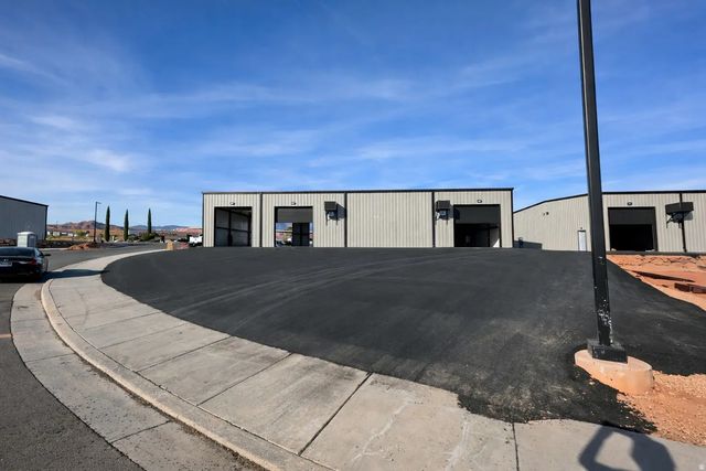 670 Old Hwy 91, Hurricane