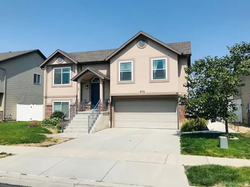872 W Oxford Dr N, North Salt Lake