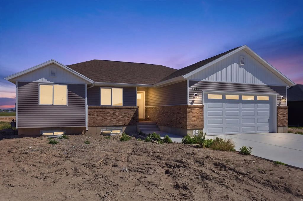 1175 E 1150 S, Garland