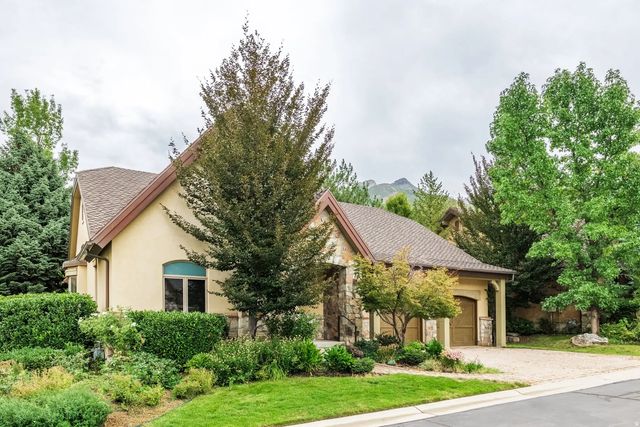 8371 S Via Riviera Way, Cottonwood Heights