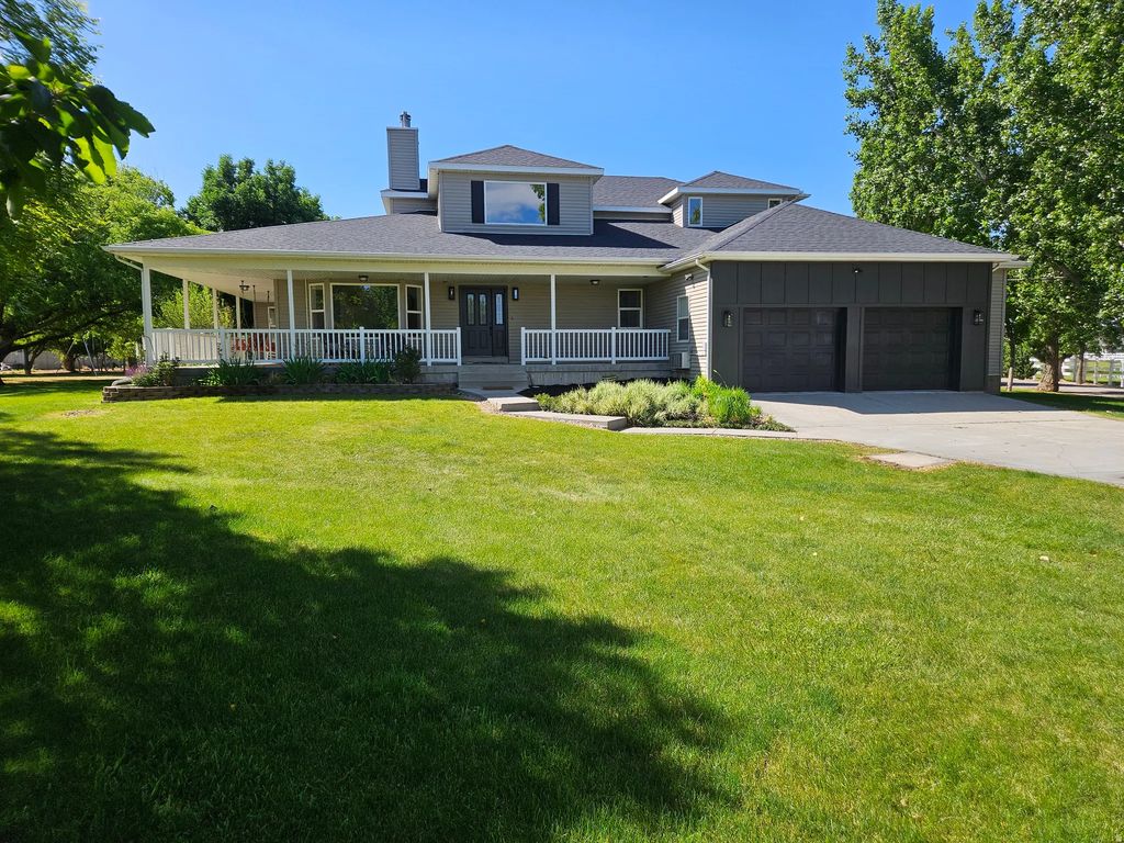 812 E Bates Rd, Erda