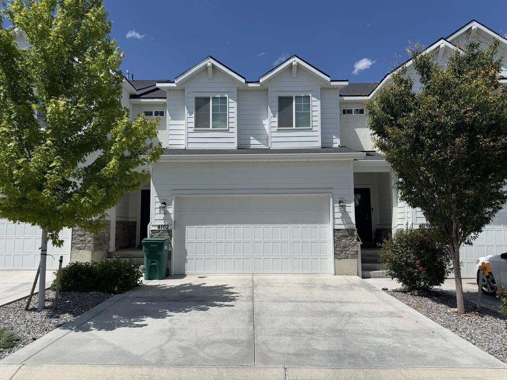 4102 W Harmony Dr, Lehi