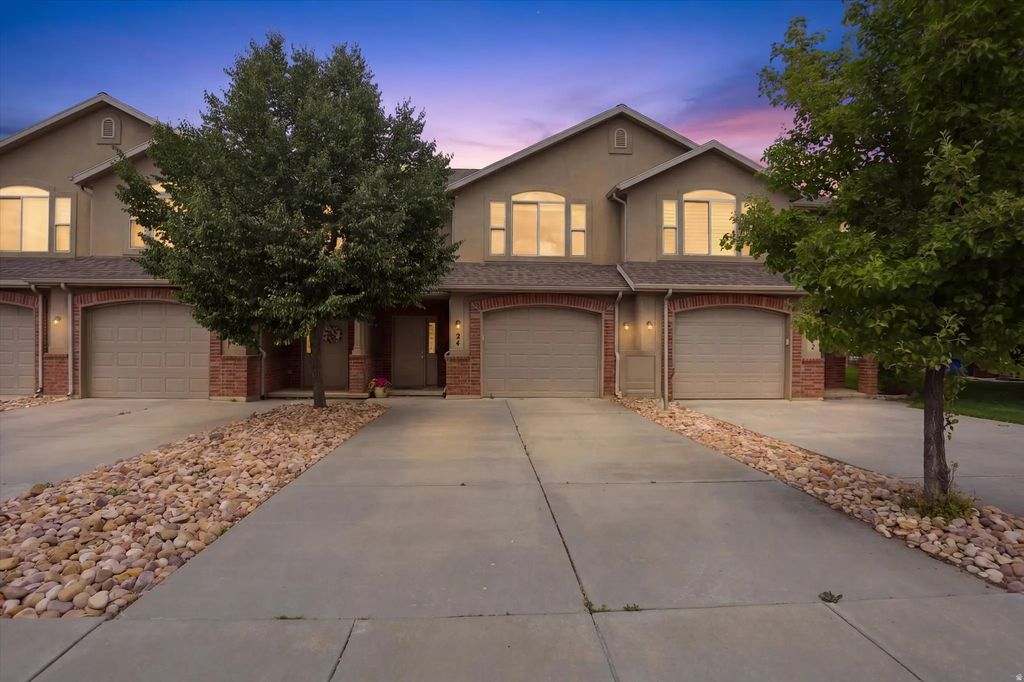 318 E 2275 N 24, North Ogden