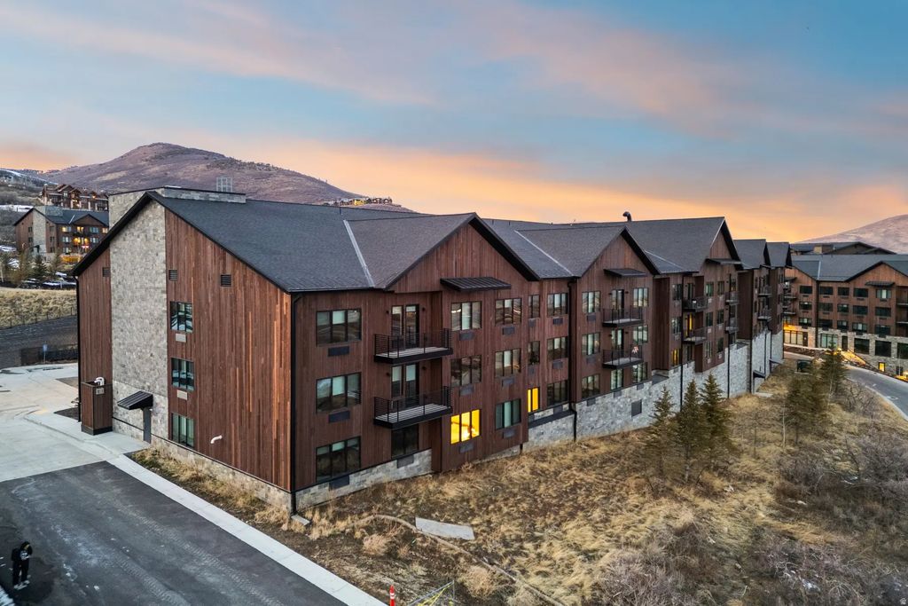 2303 Deer Hollow Rd 1112, Park City