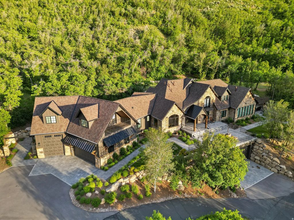 1141 S Oak Leaf, Springville