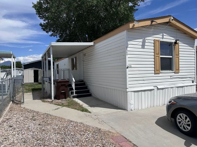 3669 S Willow Hollow Rd W, West Valley City