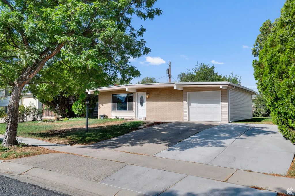 4342 S 3920 W, West Valley City