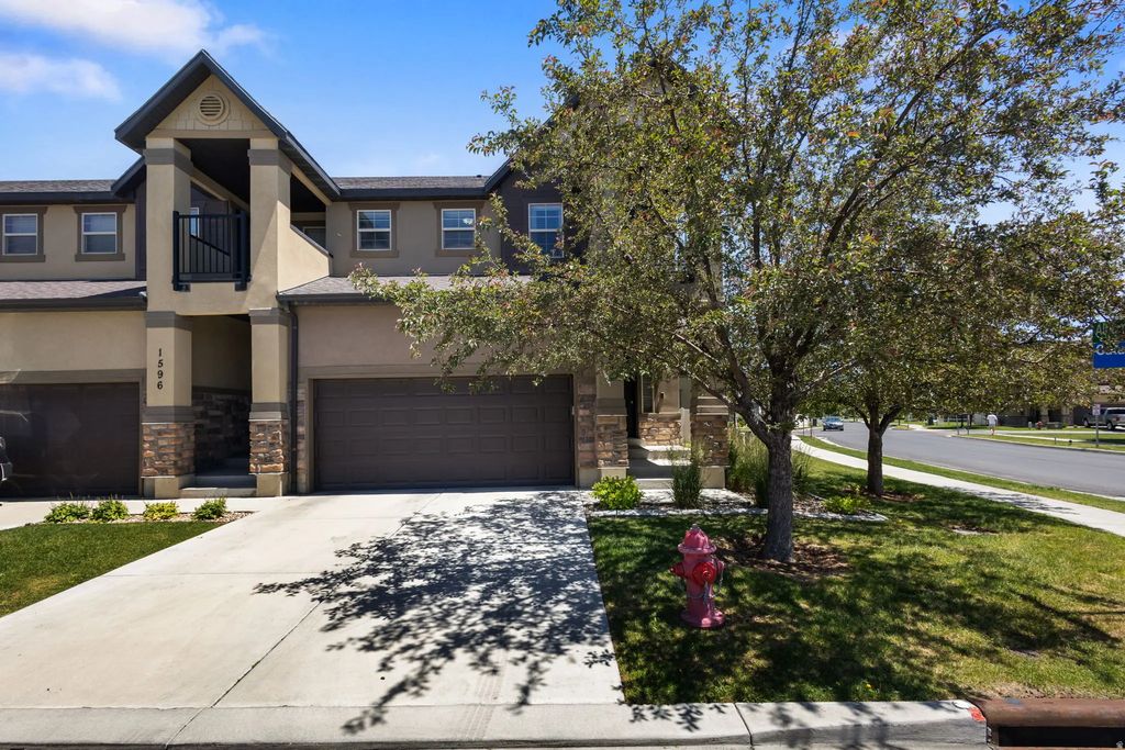 1594 N Catagena Park Pkwy, Saratoga Springs
