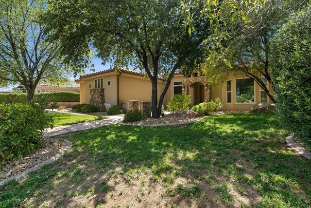 2100 S Camino Real, Washington