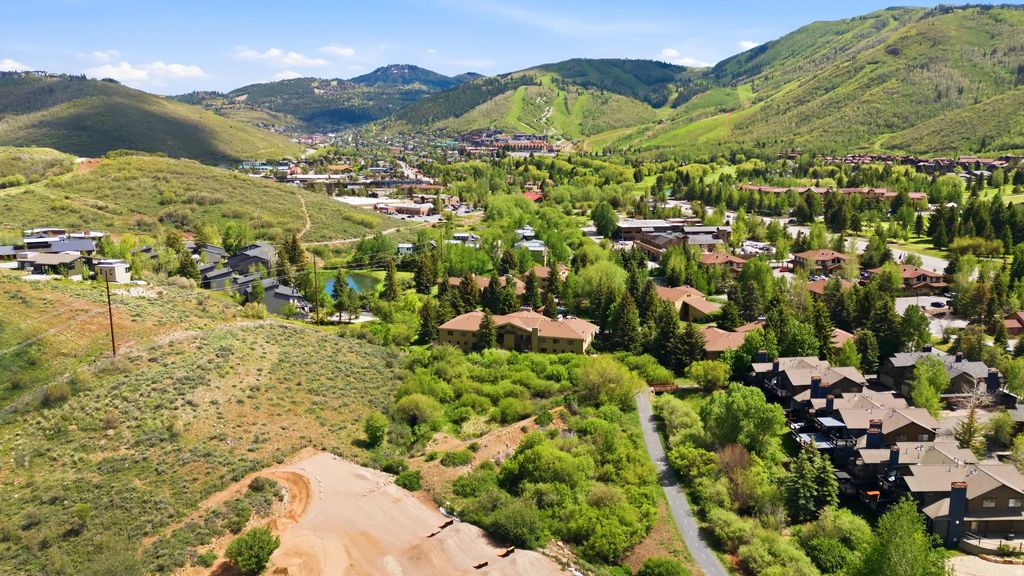 557 Saddle View Way 17, Park City