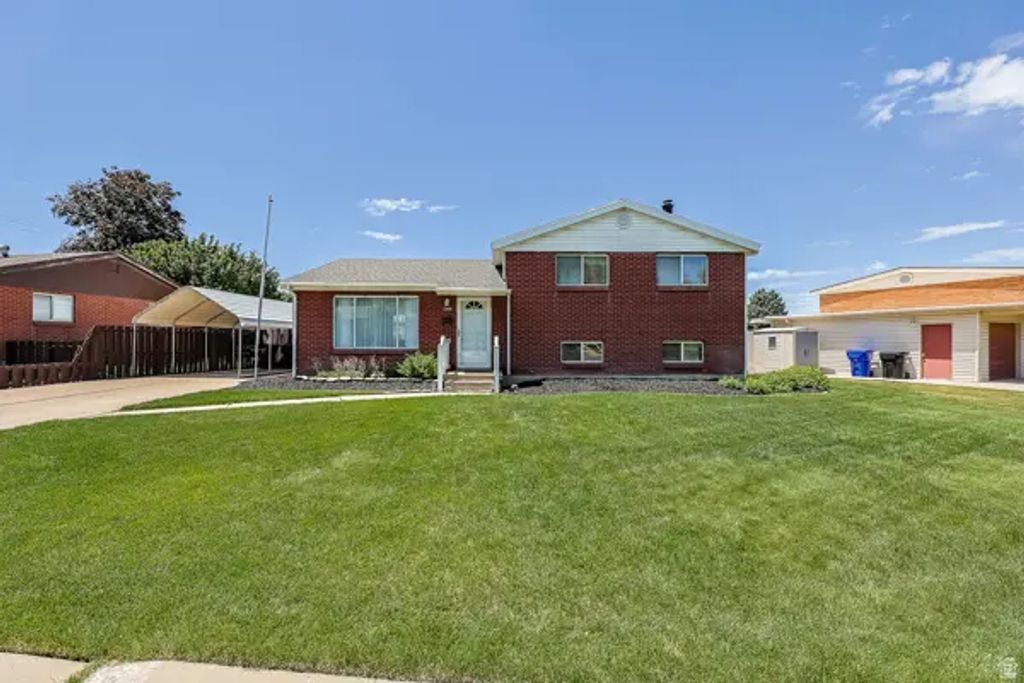 1308 S 400 W, Bountiful