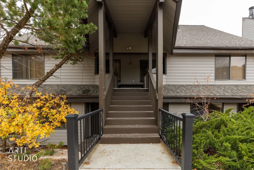 3815 N Wolf Creek Dr 109, Eden