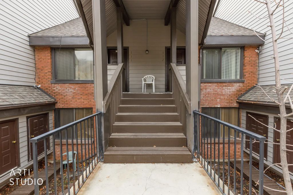 3815 N Wolf Creek Dr N 111, Eden