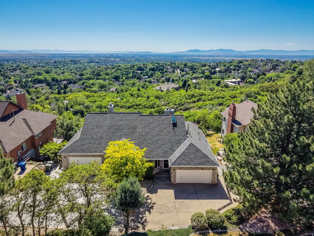 5057 S Ridgedale Dr, Ogden
