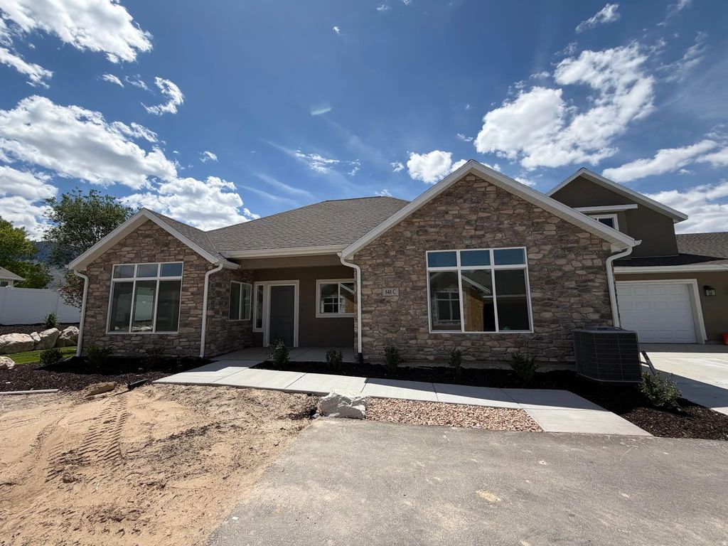 848 N 250 E C, Tooele