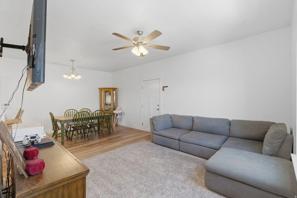 752 N Favreau Ln V201, Saratoga Springs