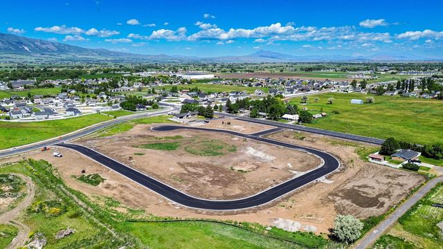 1183 W 3275 S 1, Nibley