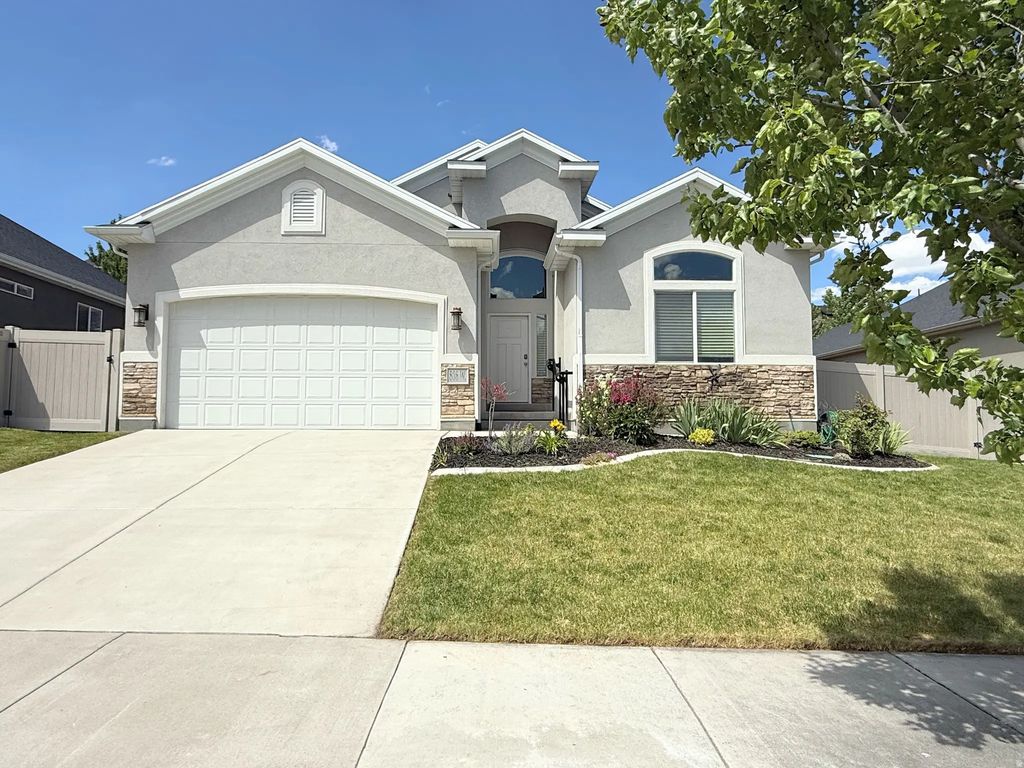 808 W Valley View Way N, Lehi