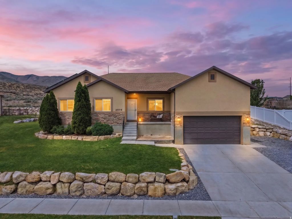 2504 S Colt Dr W, Saratoga Springs