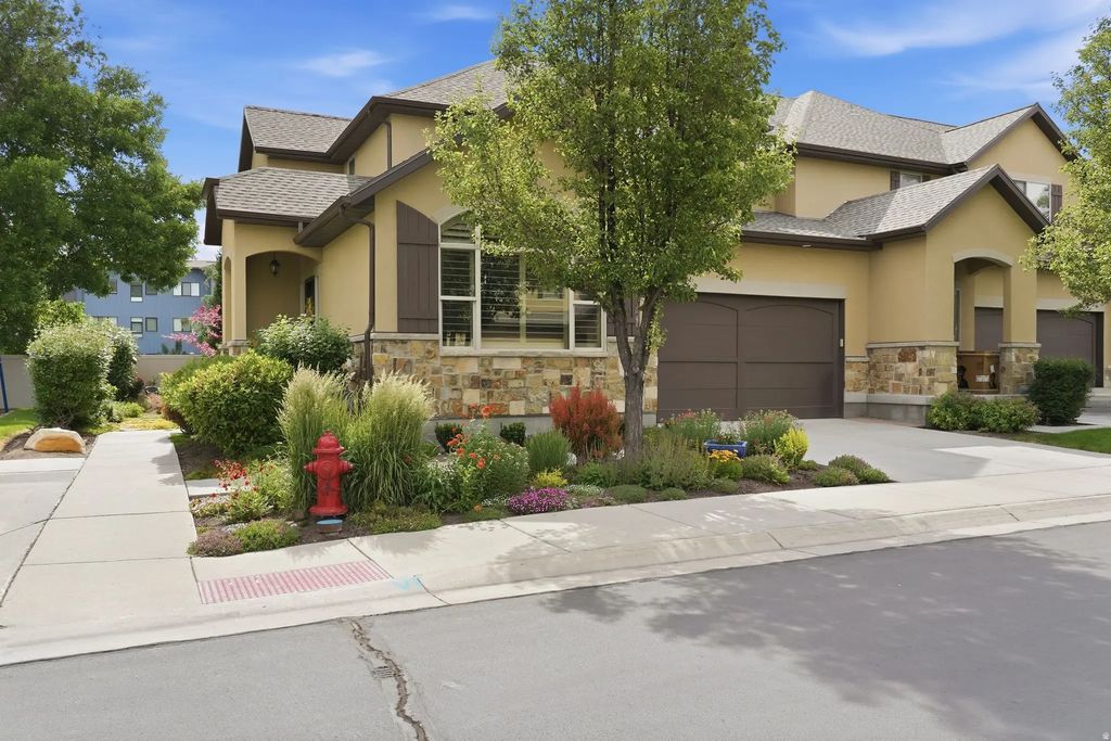 7253 S Viansa Ct, Midvale