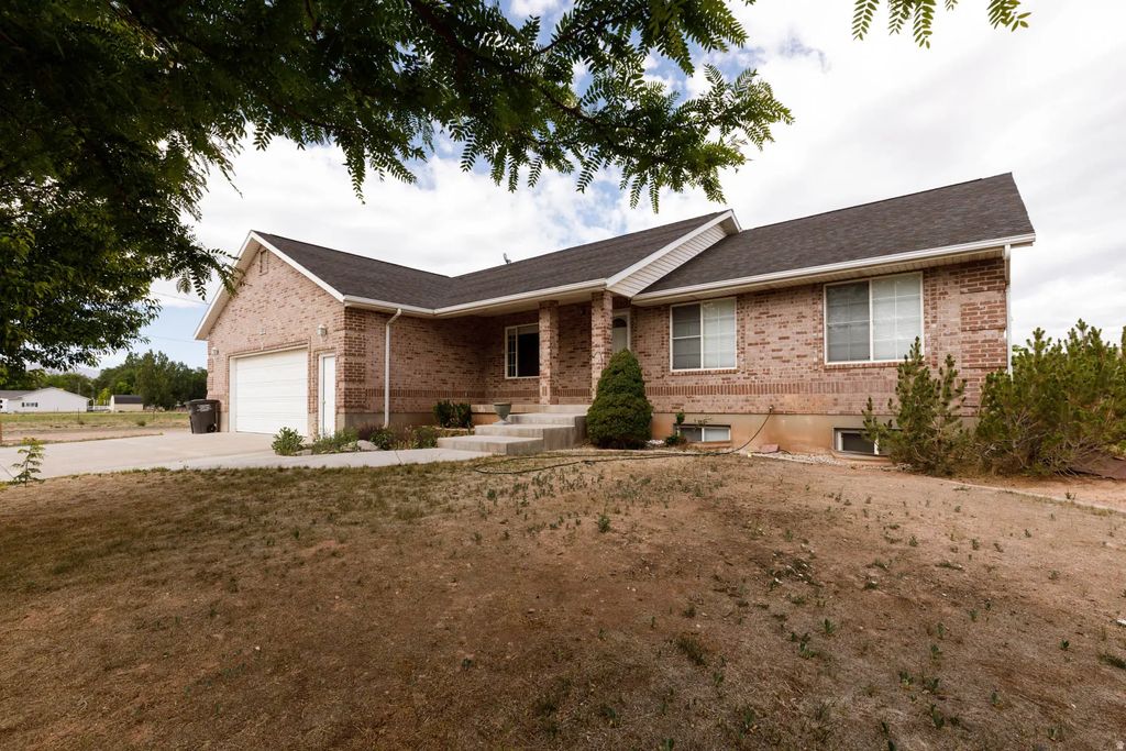 420 S Main St, Central Valley