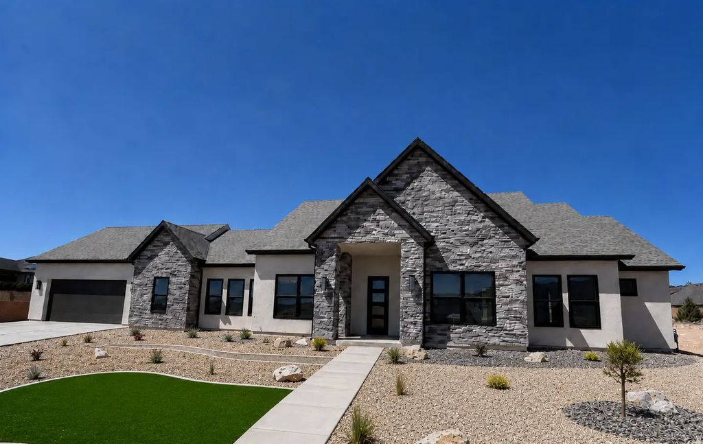 2152 S Bluff Dr, Cedar City