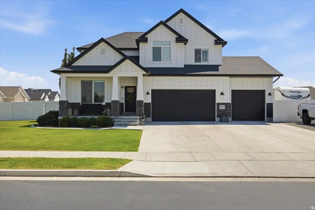 348 E Coventry Way 305, Stansbury Park