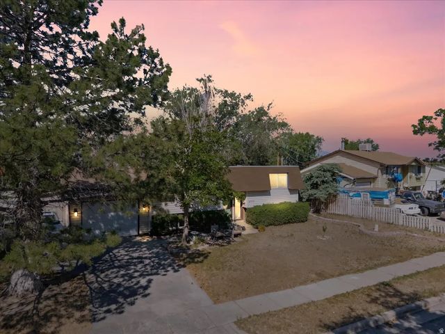 10338 S Violet Dr, White City