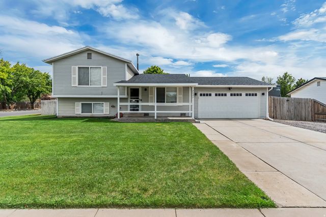2027 W 11970 S, Riverton