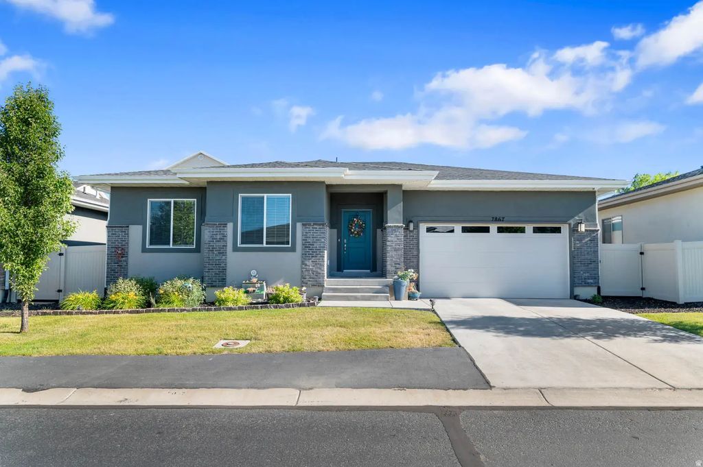 7867 W Walk About Way, Magna