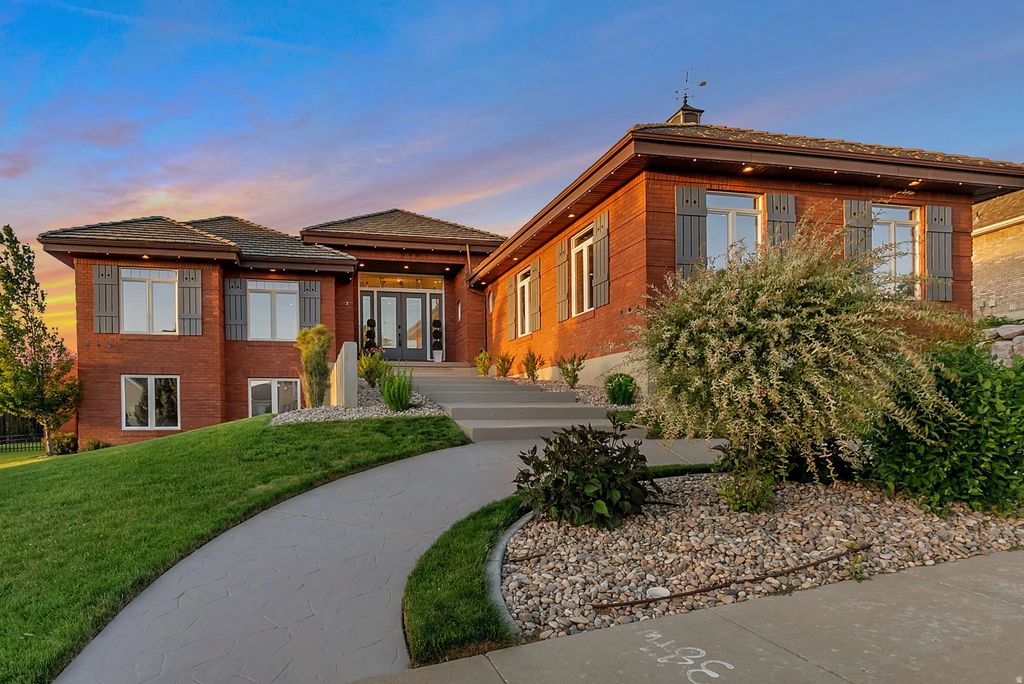 1007 E Eaglewood Dr, North Salt Lake