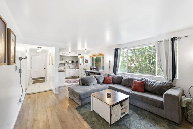 2220 E Murray Holladay Rd S 152, Holladay