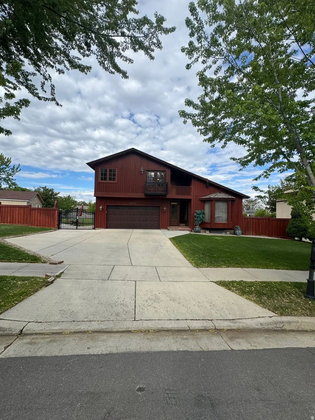 9650 S Buttonwood Dr, Sandy