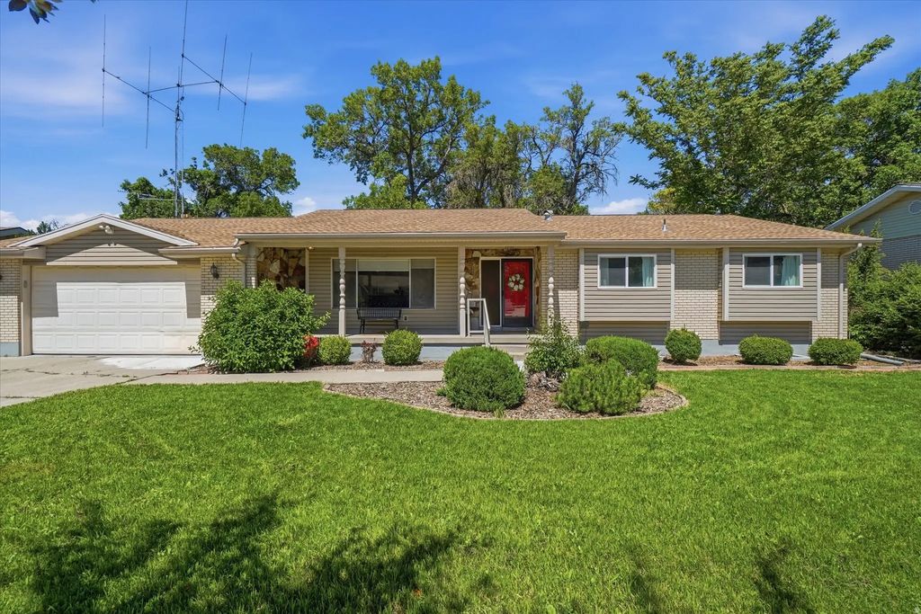 2570 W Blake Dr, Taylorsville