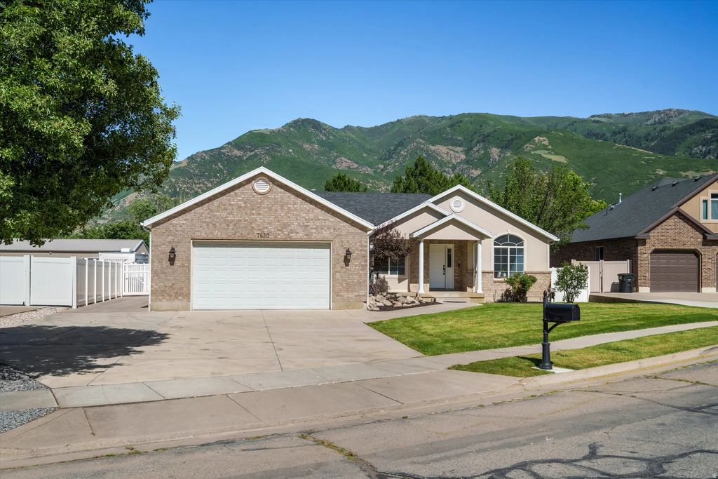 7830 S Cedar Loop Dr E, South Weber