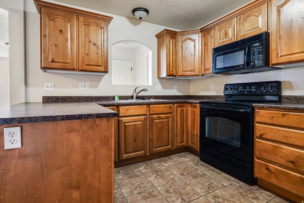 3821 E Rock Creek Rd 8, Eagle Mountain