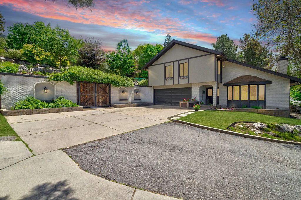 1217 S 200 E, Farmington