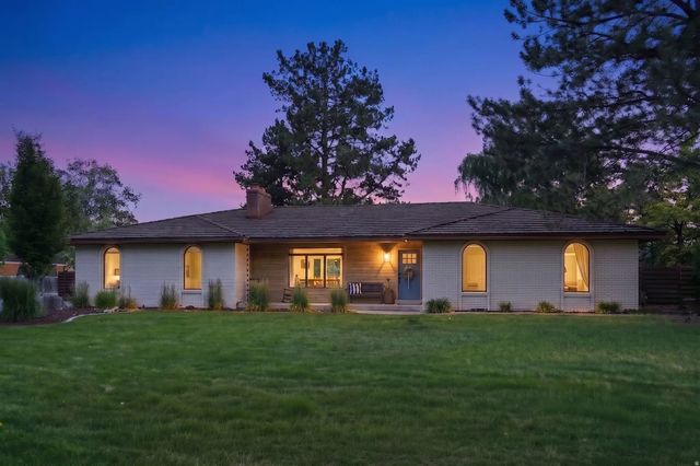 5 Apple Hill Cir, Sandy