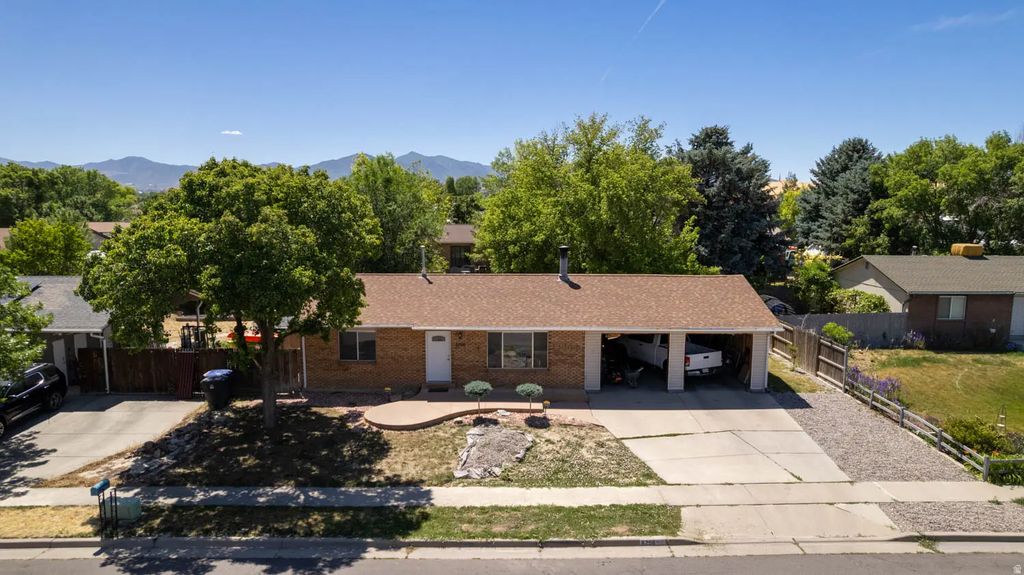 6296 S Dusty Cir W, Taylorsville