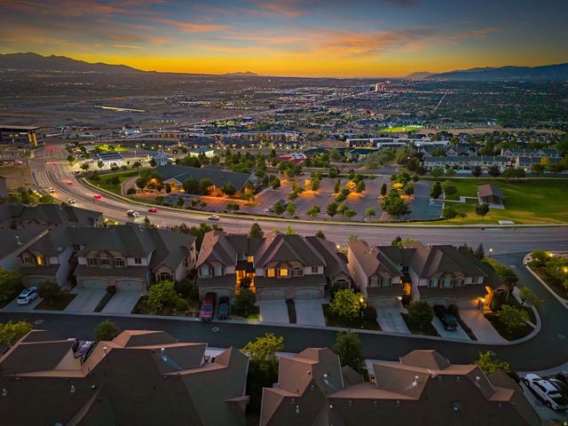 331 E Nechatel Dr, Draper