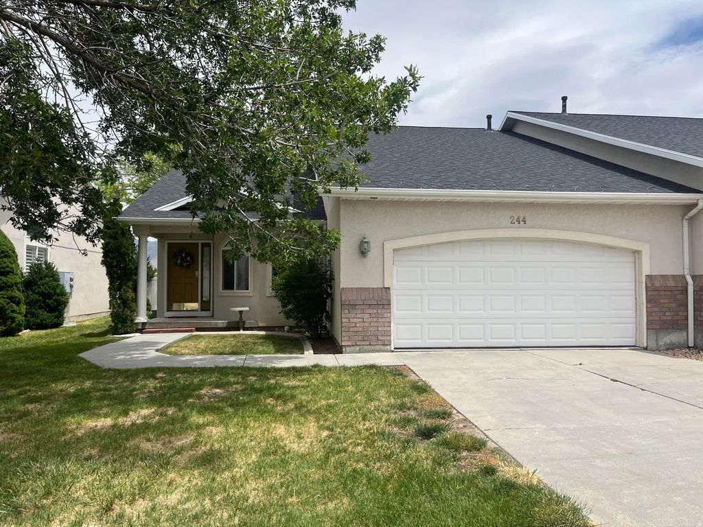 244 N Home Towne Ct, Tooele
