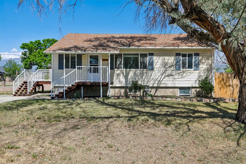 13235 S 2120 W, Riverton