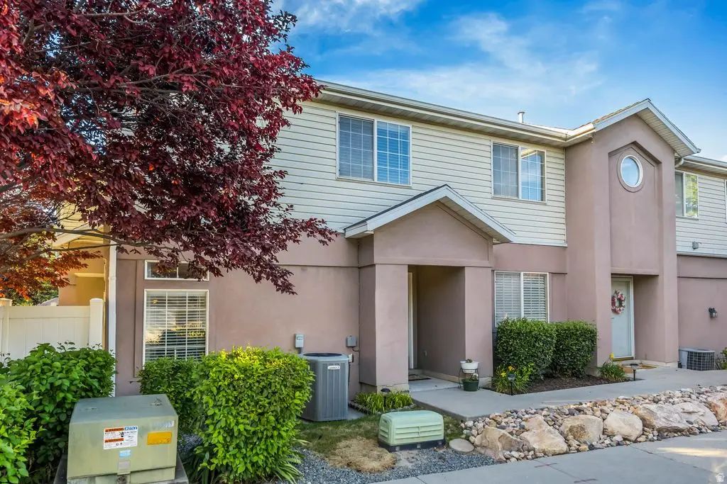 2670 W Heritage Park Rd S, Taylorsville
